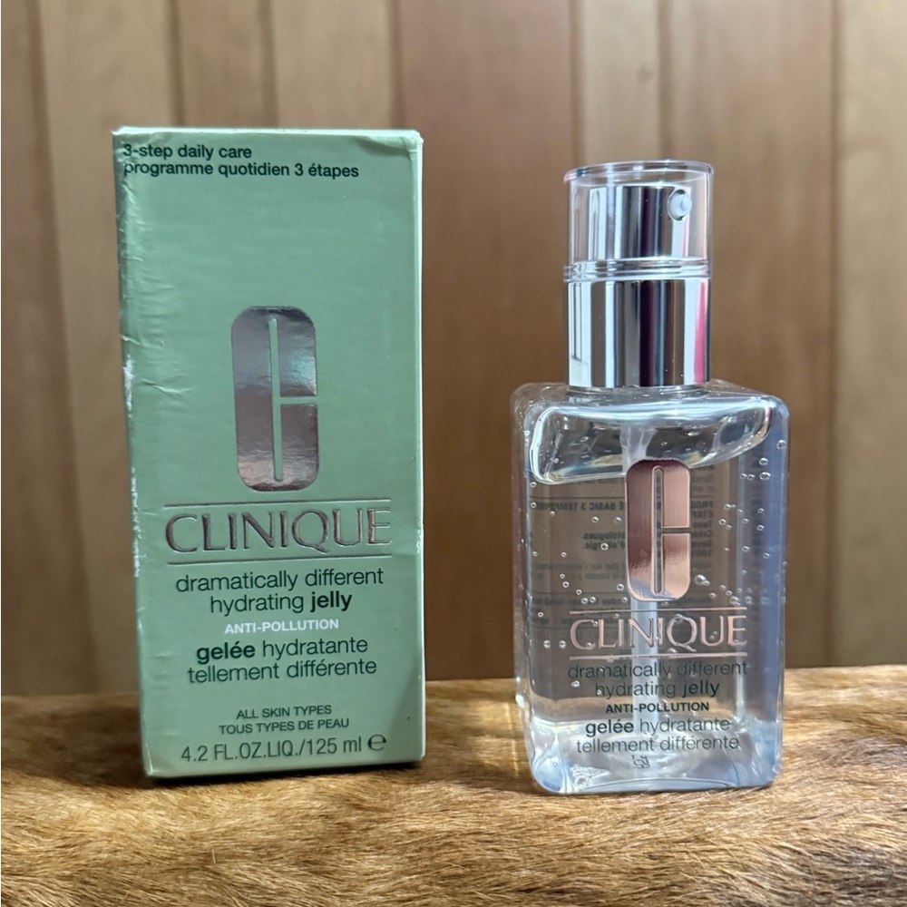New Clinique Dramatically Different Hydrating Jelly 125ml